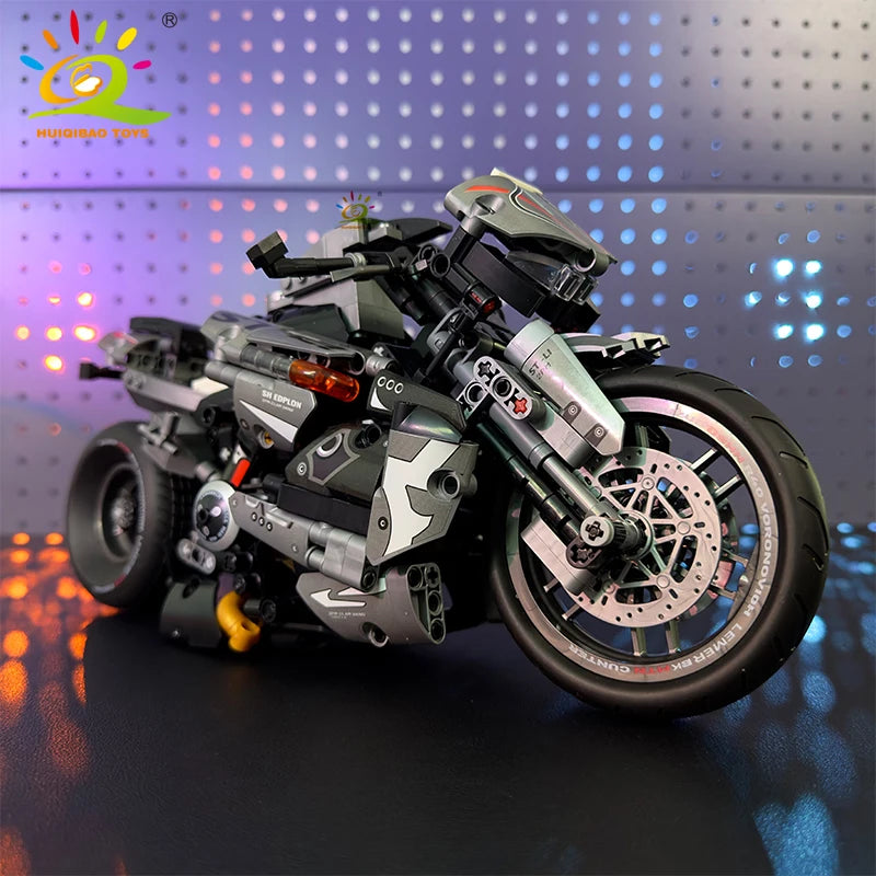 Monte seu próprio modelo de moto com os blocos Huiqibao, feitos de plástico ABS ecológico e projetados para entusiastas e apaixonados por motos e para colecionadores.